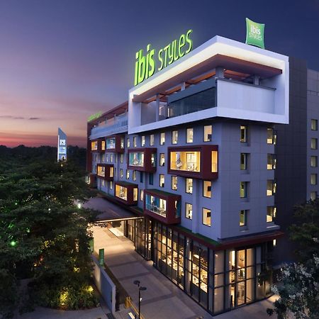ホテル Ibis Styles Mysuru エクステリア 写真