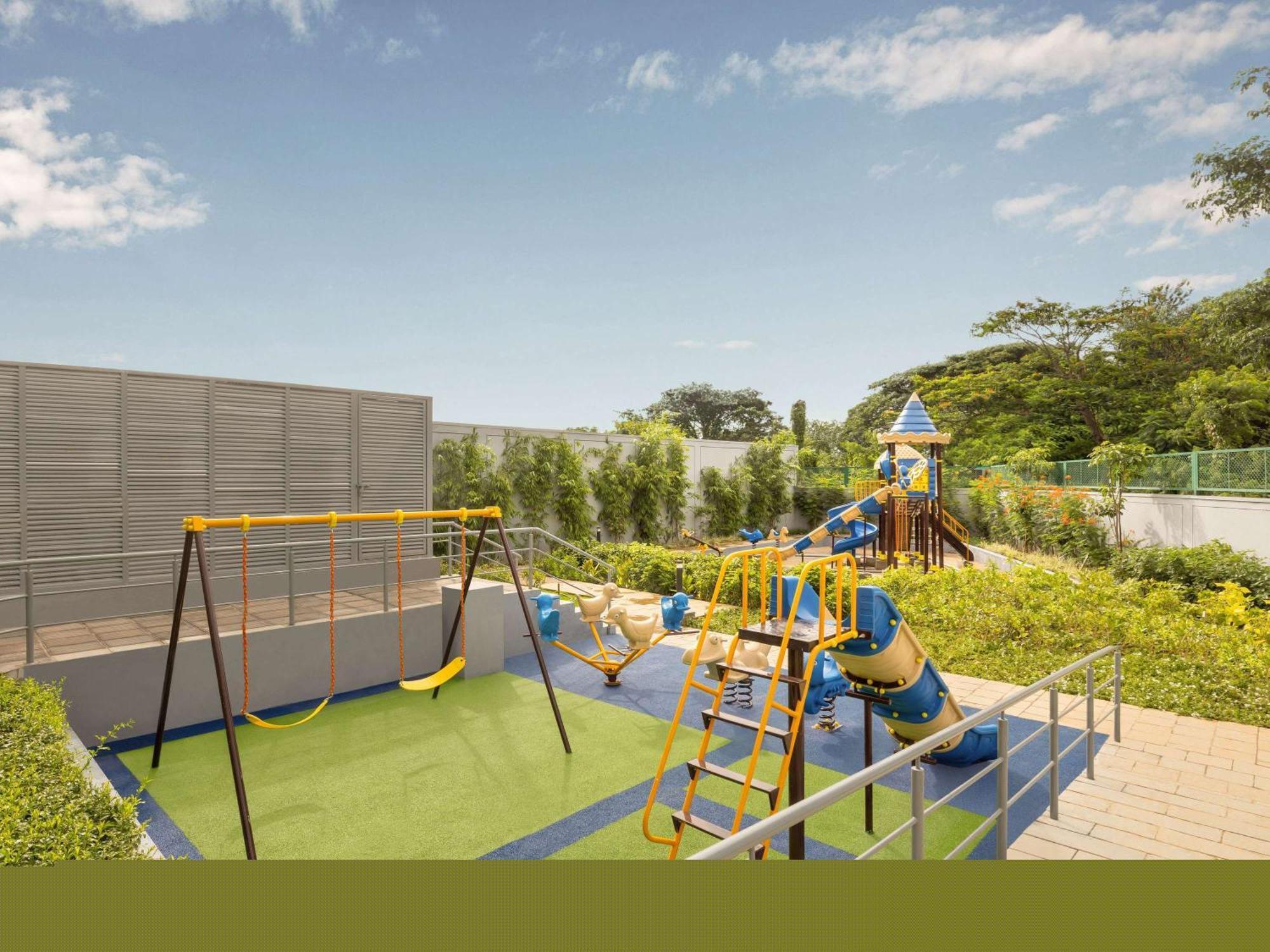 ホテル Ibis Styles Mysuru エクステリア 写真
