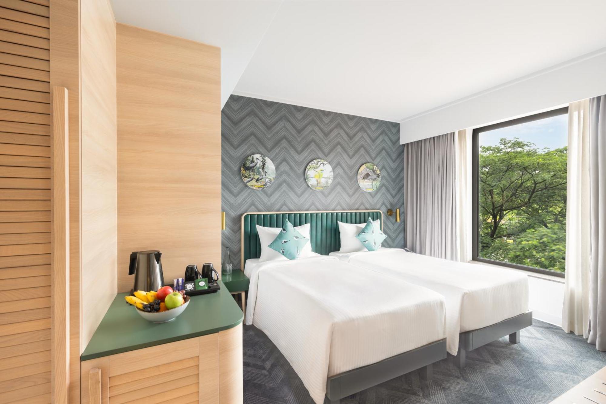 ホテル Ibis Styles Mysuru エクステリア 写真