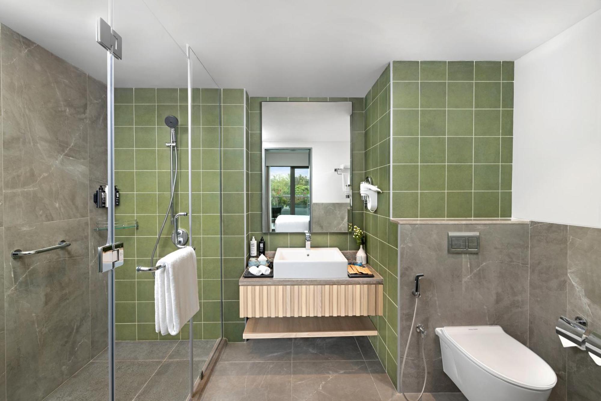 ホテル Ibis Styles Mysuru エクステリア 写真